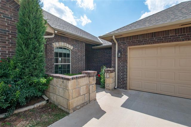 12037 Ashford Drive, Yukon, OK 73099