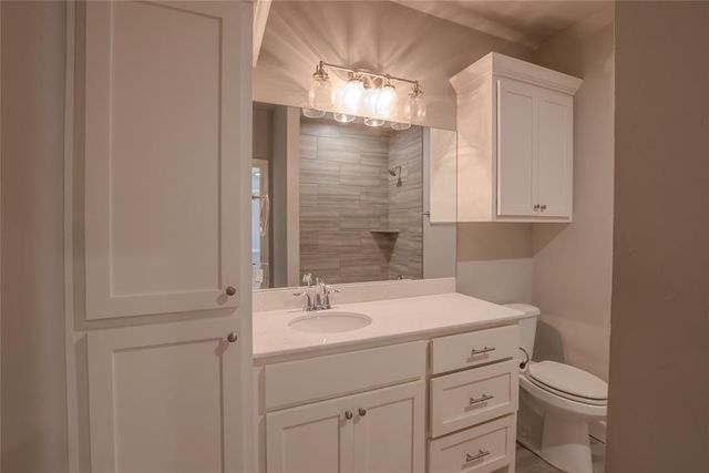 12037 Ashford Drive, Yukon, OK 73099