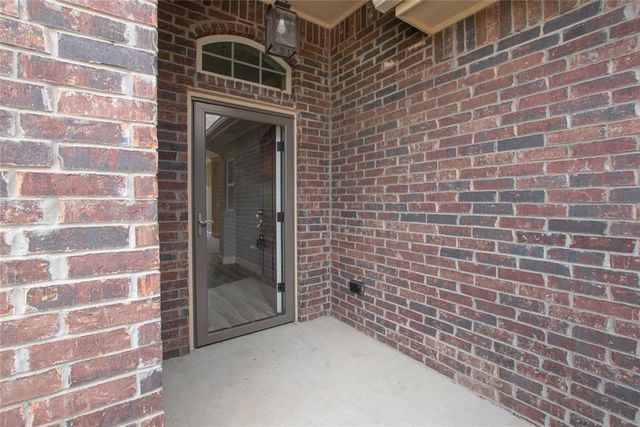 12037 Ashford Drive, Yukon, OK 73099