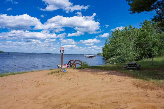 5 Deer Run, Mauston, WI 53848