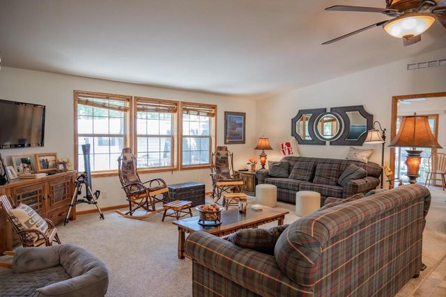 5 Deer Run, Mauston, WI 53848