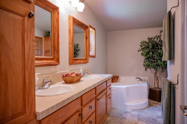 5 Deer Run, Mauston, WI 53848