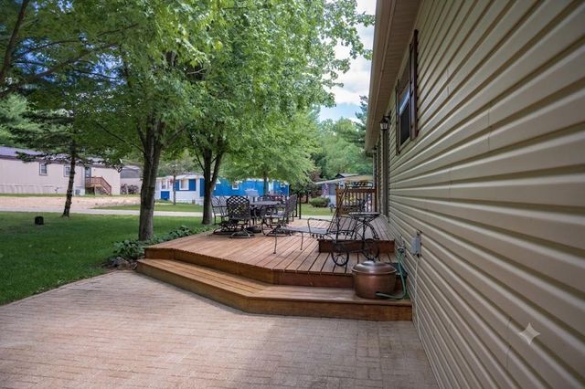 5 Deer Run, Mauston, WI 53848