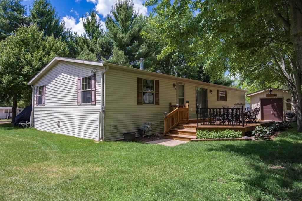 5 Deer Run, Mauston, WI 53848