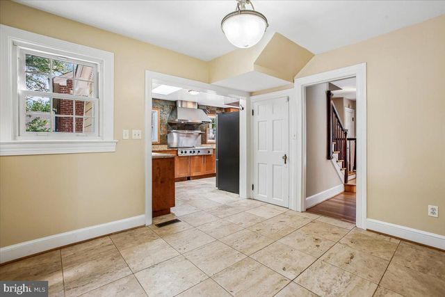 2703 13TH ST S, Arlington, VA 22204