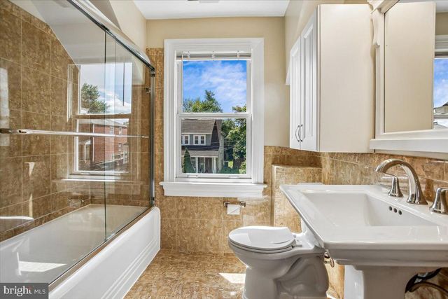2703 13TH ST S, Arlington, VA 22204
