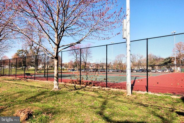 2703 13TH ST S, Arlington, VA 22204