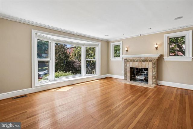 2703 13TH ST S, Arlington, VA 22204