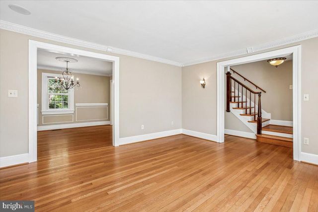 2703 13TH ST S, Arlington, VA 22204