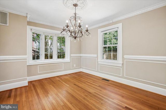 2703 13TH ST S, Arlington, VA 22204