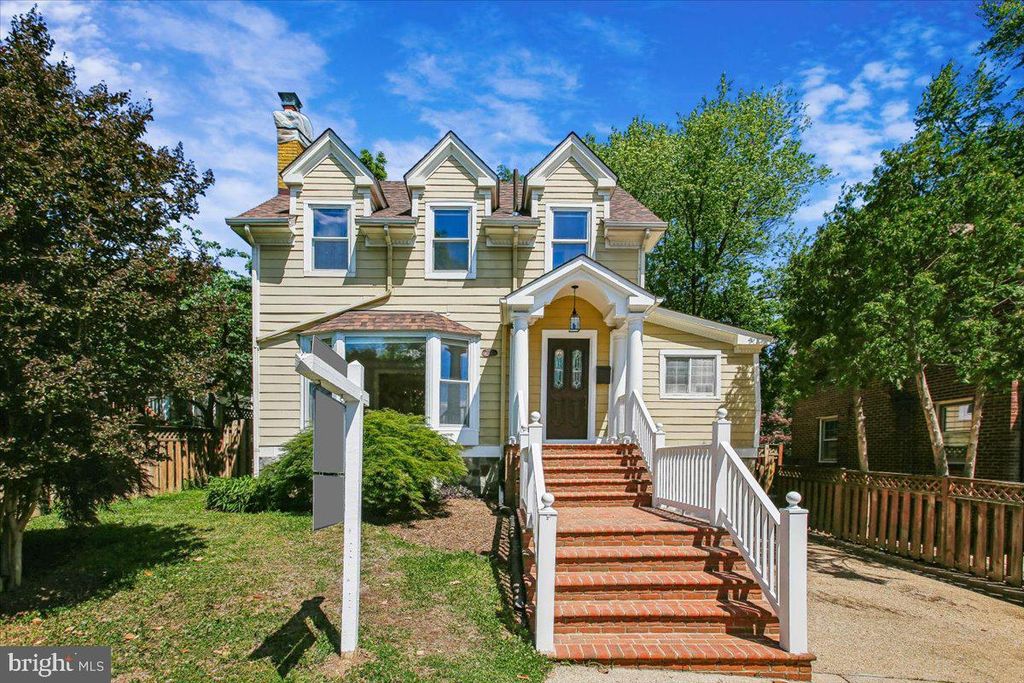 2703 13TH ST S, Arlington, VA 22204