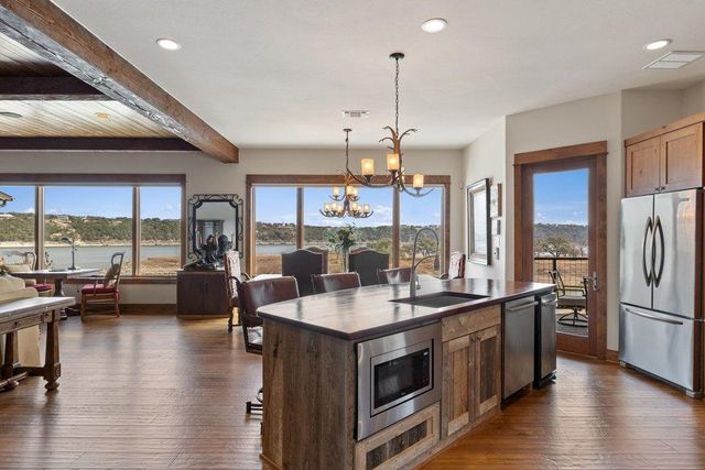 2217 Seabiscuit CV 113, Spicewood, TX 78669