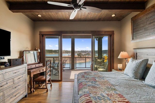 2217 Seabiscuit CV 113, Spicewood, TX 78669