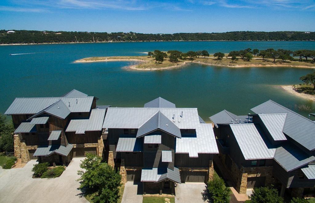 2217 Seabiscuit CV 113, Spicewood, TX 78669