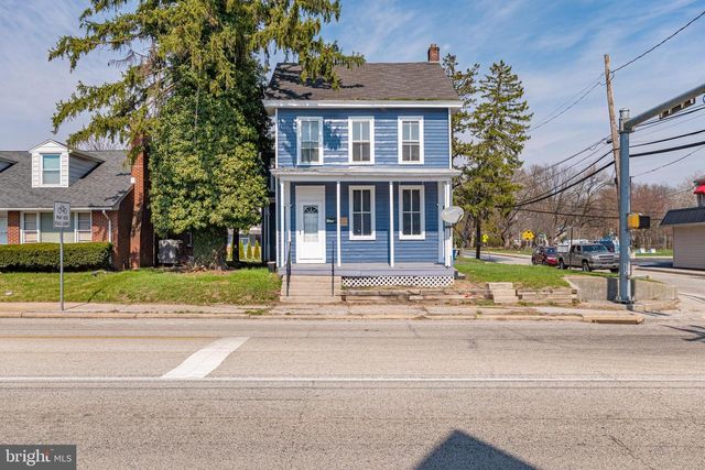 296 2ND ST, Highspire, PA 17034