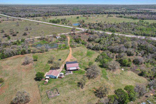 1025 County Road 454, Lincoln, TX 78948