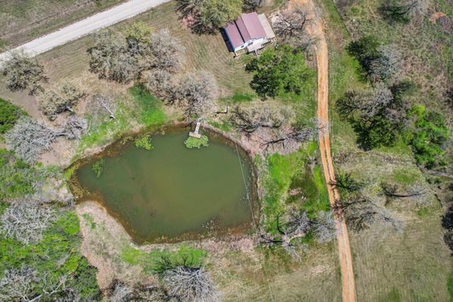 1025 County Road 454, Lincoln, TX 78948