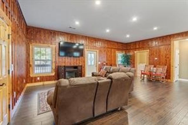 5176 CR 5099, Pettigrew, AR 72752