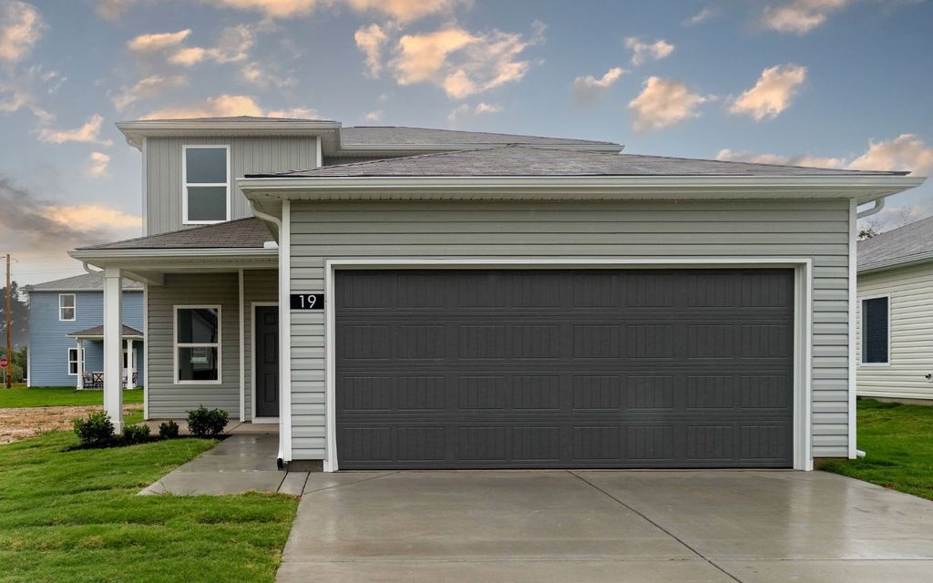 19 Stonehenge Ln, Manchester, TN 37355