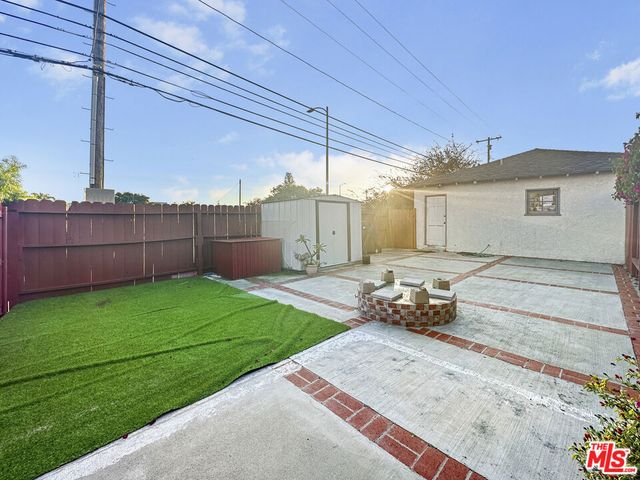 5962 W 85th Place, Los Angeles, CA 90045