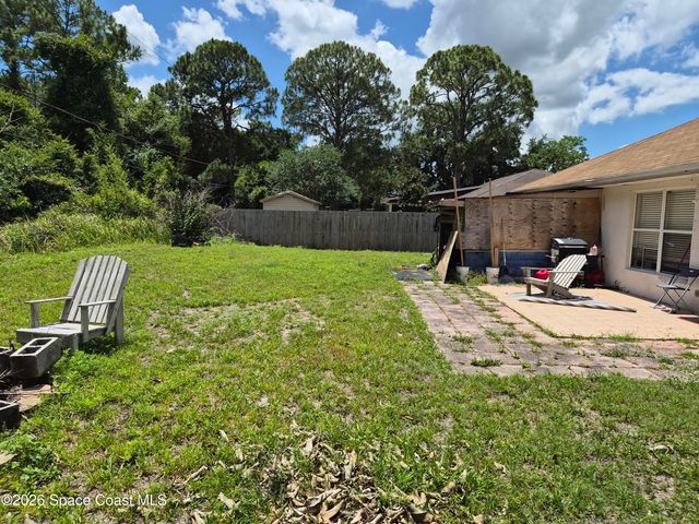 1296 Stone Street NW, Palm Bay, FL 32907