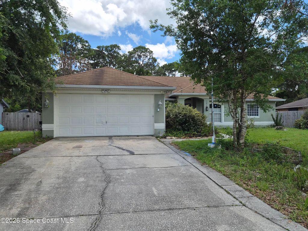 1296 Stone Street NW, Palm Bay, FL 32907