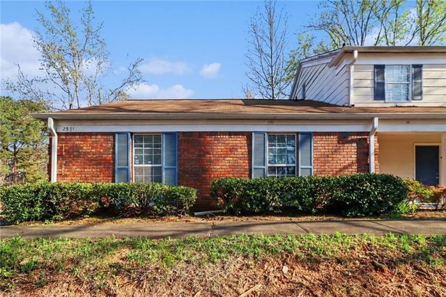 2571 Stratford Lane, Morrow, GA 30260