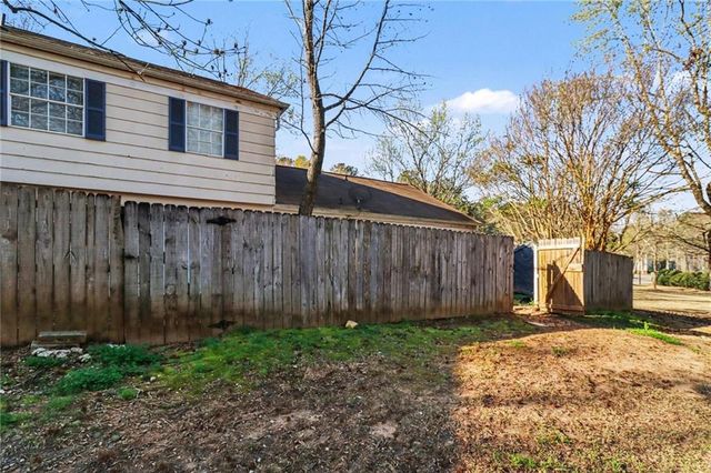 2571 Stratford Lane, Morrow, GA 30260