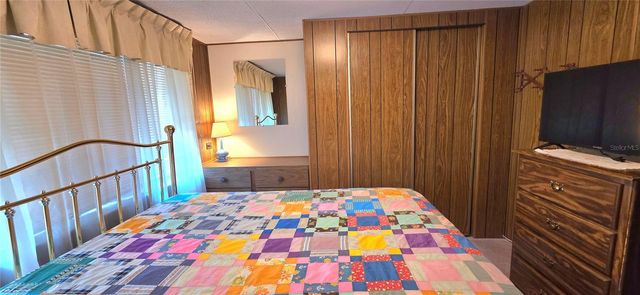 37113 LOIS AVENUE, Zephyrhills, FL 33542