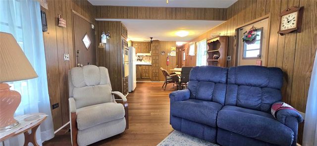 37113 LOIS AVENUE, Zephyrhills, FL 33542