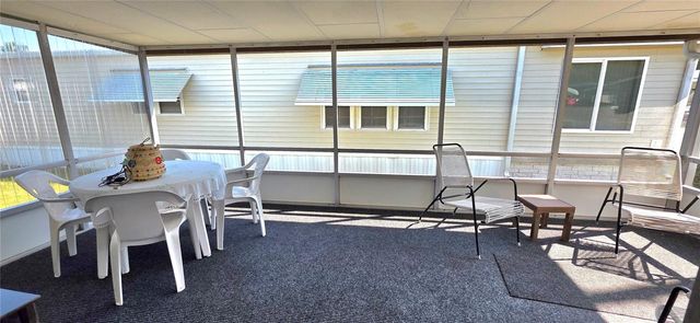 37113 LOIS AVENUE, Zephyrhills, FL 33542