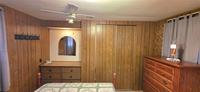 37113 LOIS AVENUE, Zephyrhills, FL 33542