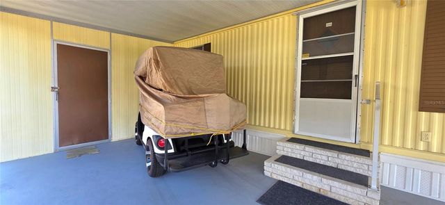 37113 LOIS AVENUE, Zephyrhills, FL 33542