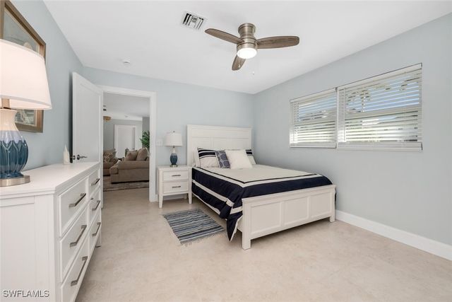 385 Willet AVE, Naples, FL 34108