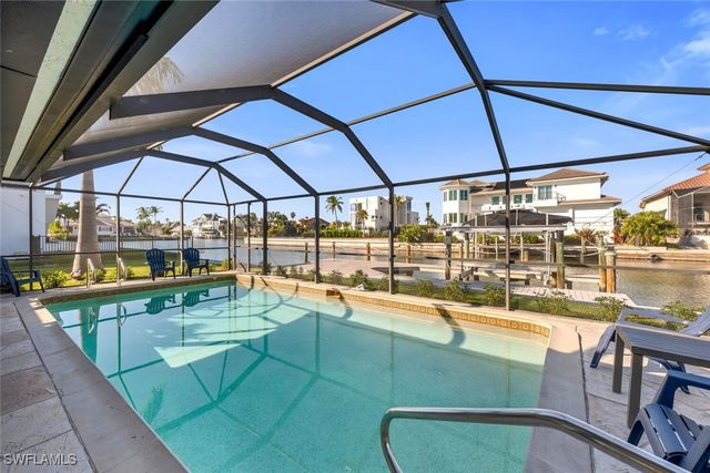 385 Willet AVE, Naples, FL 34108