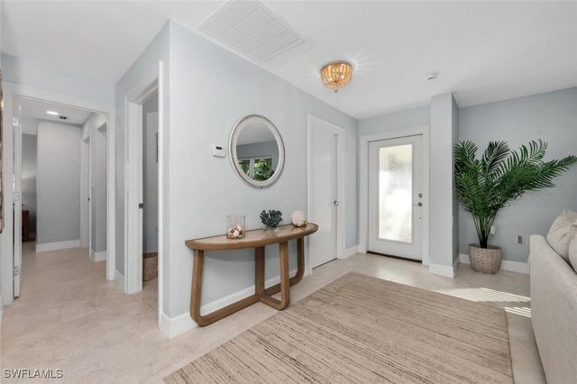 385 Willet AVE, Naples, FL 34108