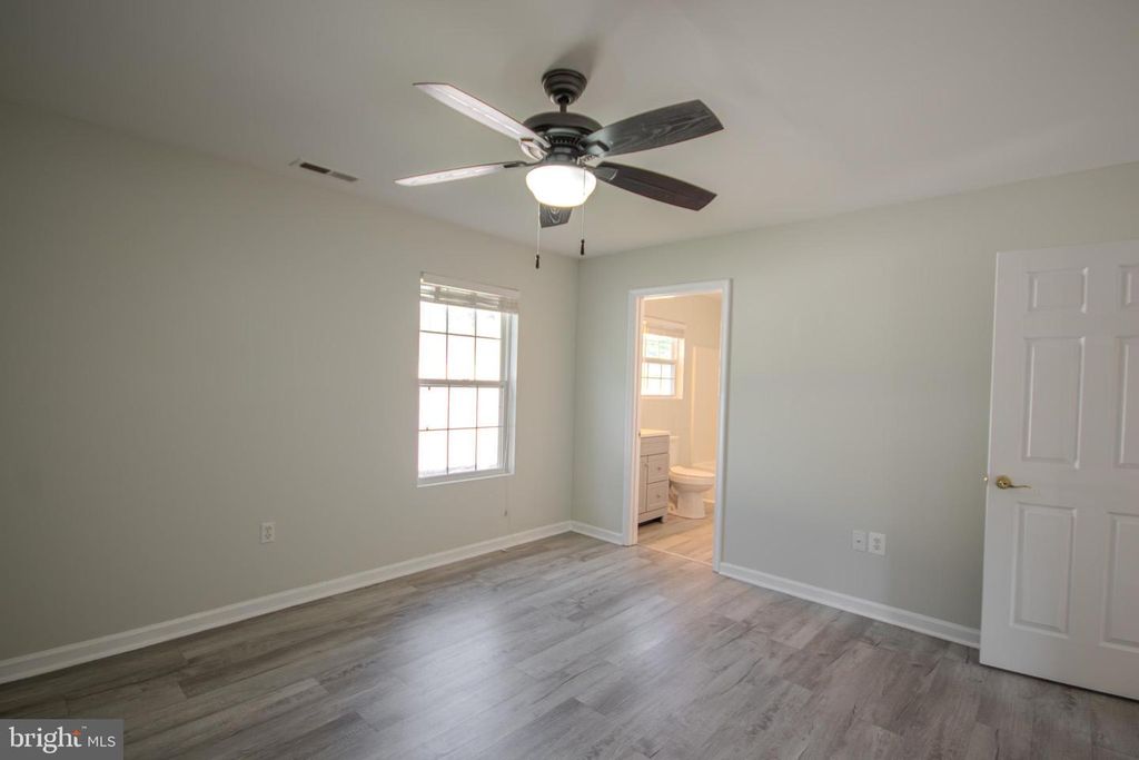 Image 17 of property listing at 11956 ROBYN LN, Princess Anne, MD 21853