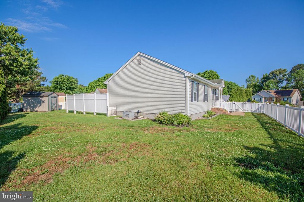 Image 35 of property listing at 11956 ROBYN LN, Princess Anne, MD 21853