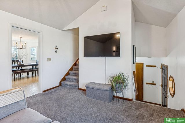 410 Sherwood Drive, Gretna, NE 68028