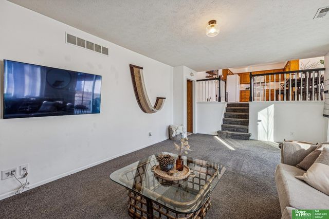 410 Sherwood Drive, Gretna, NE 68028