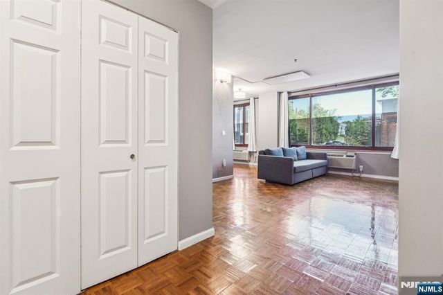 100 Old Palisade Road L7, Fort Lee, NJ 07024