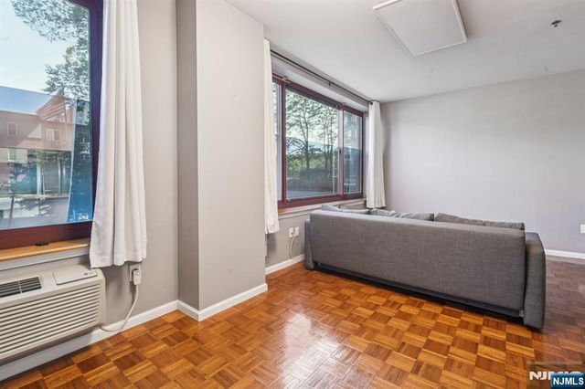 100 Old Palisade Road L7, Fort Lee, NJ 07024