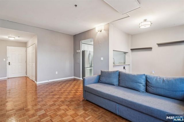 100 Old Palisade Road L7, Fort Lee, NJ 07024