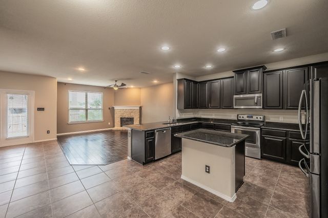 5400 Wharfside Place, Denton, TX 76208