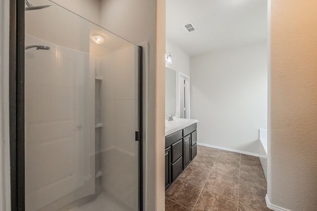 5400 Wharfside Place, Denton, TX 76208