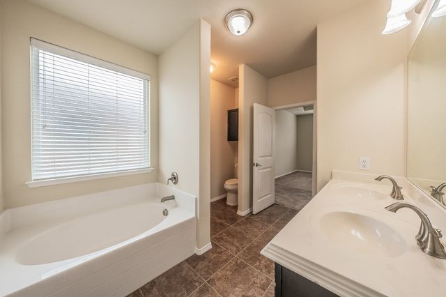 5400 Wharfside Place, Denton, TX 76208