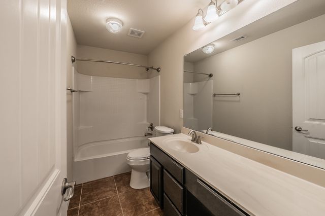 5400 Wharfside Place, Denton, TX 76208