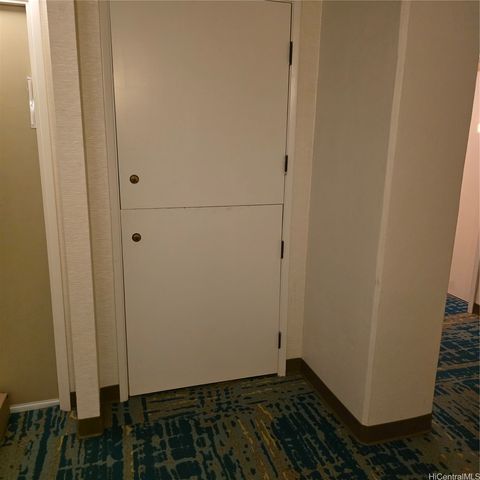 2444 Hihiwai Street 2304, Honolulu, HI 96826