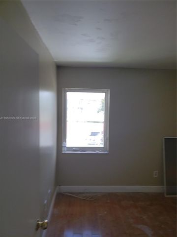 1930 NW 119th St 722, Miami, FL 33167