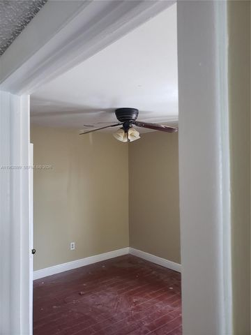 1930 NW 119th St 722, Miami, FL 33167